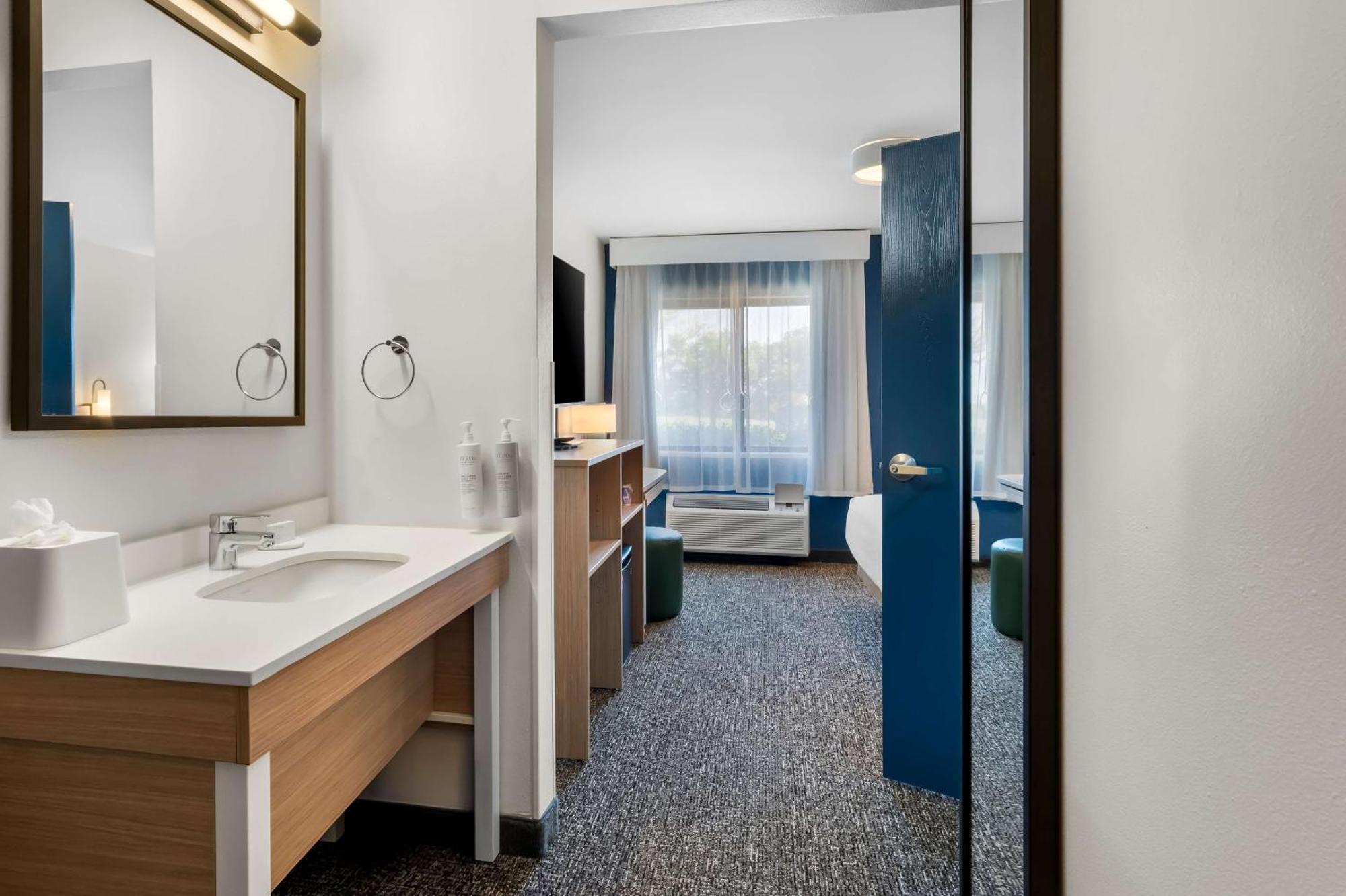 Spark By Hilton Grapevine Dfw North Экстерьер фото